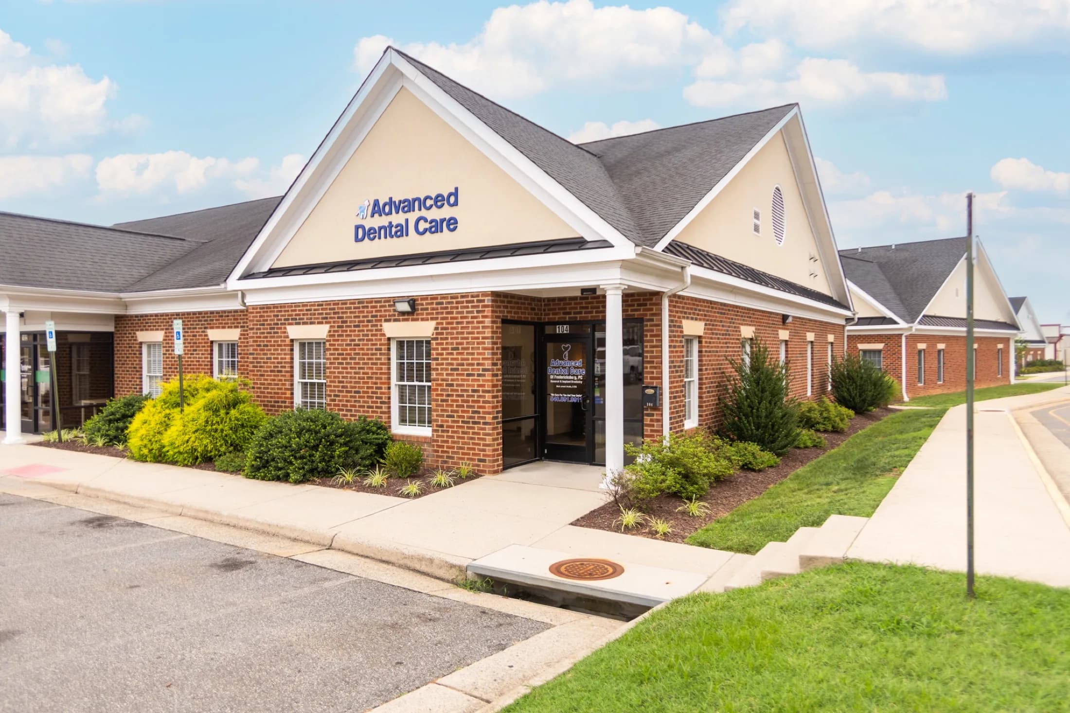 Advanced Dental Care of Fredericksburg building exterior